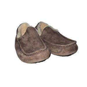 UGG Men Slippers Size 11